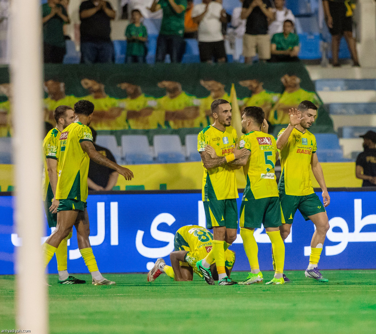 الخليج.. انطلاقة مثالية