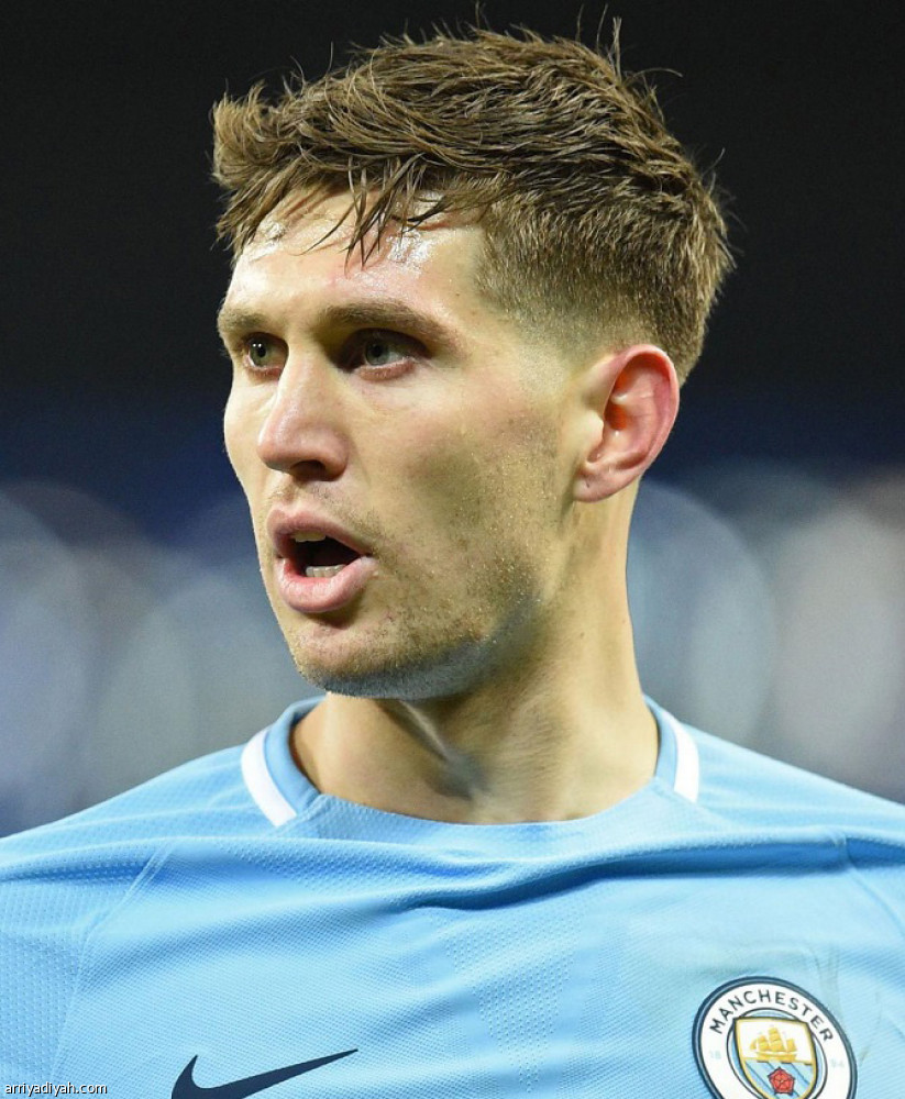 الخطوط الخلفية 
تستنزف العمالقة