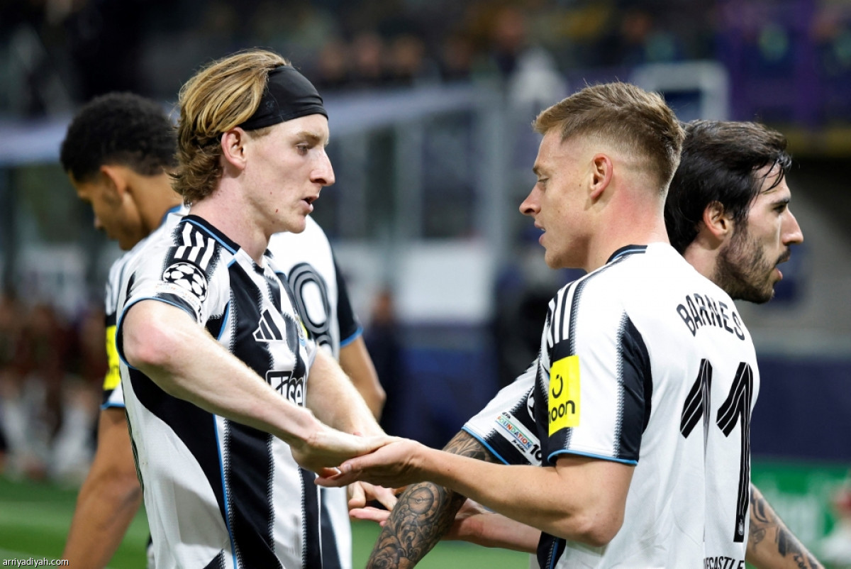 نيوكاسل يستعرض