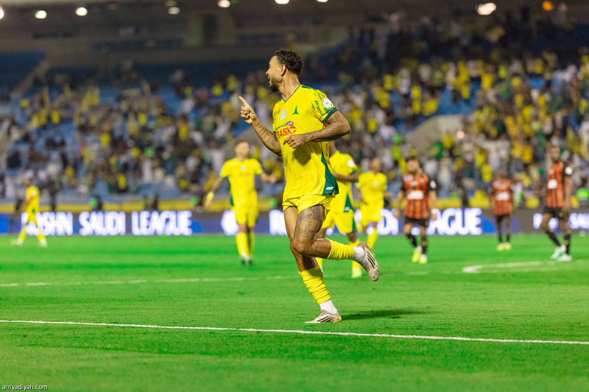 كينج بطل رباعية الخليج