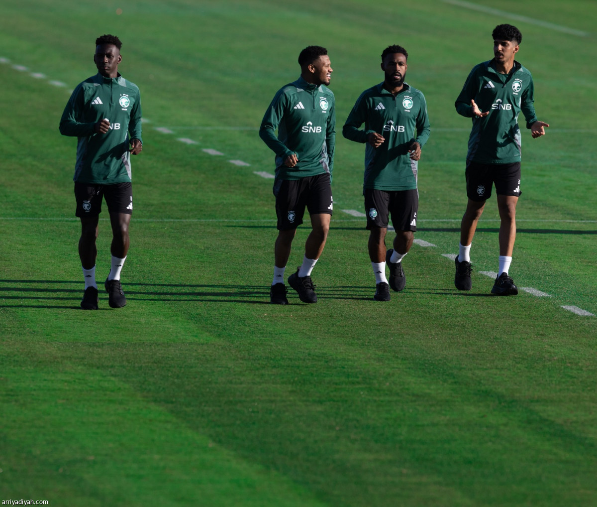 الأخضر ينطلق