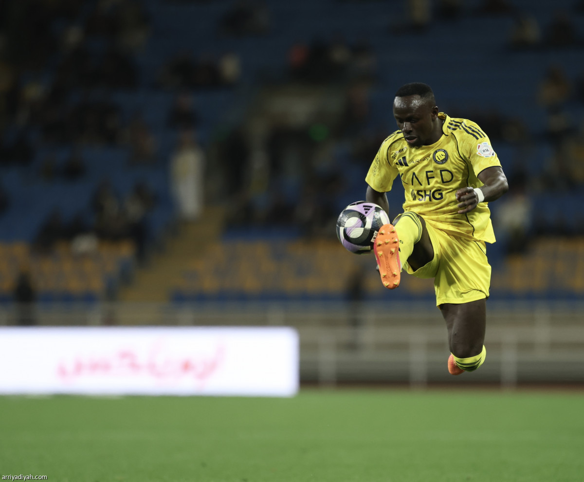 النصر يقلص الفارق