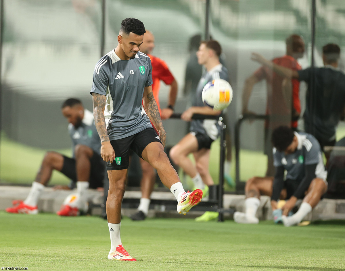 موعد مع التاريخ