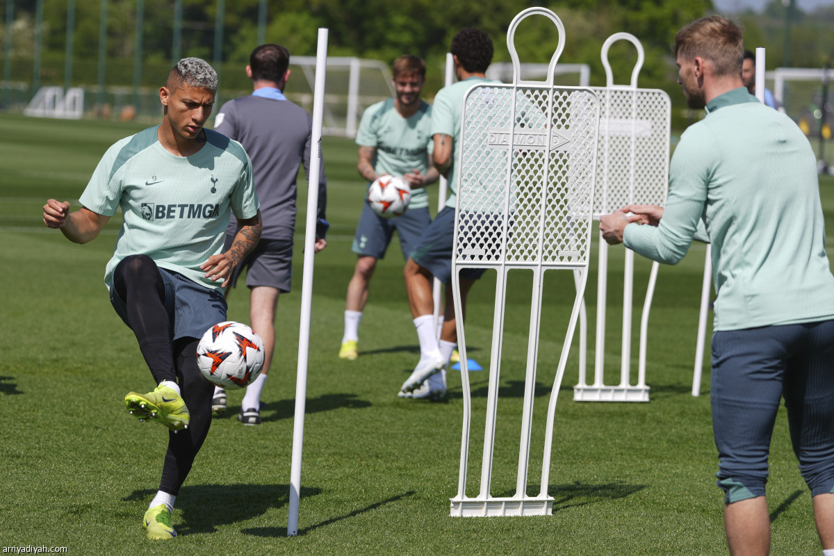 توتنام يستعد