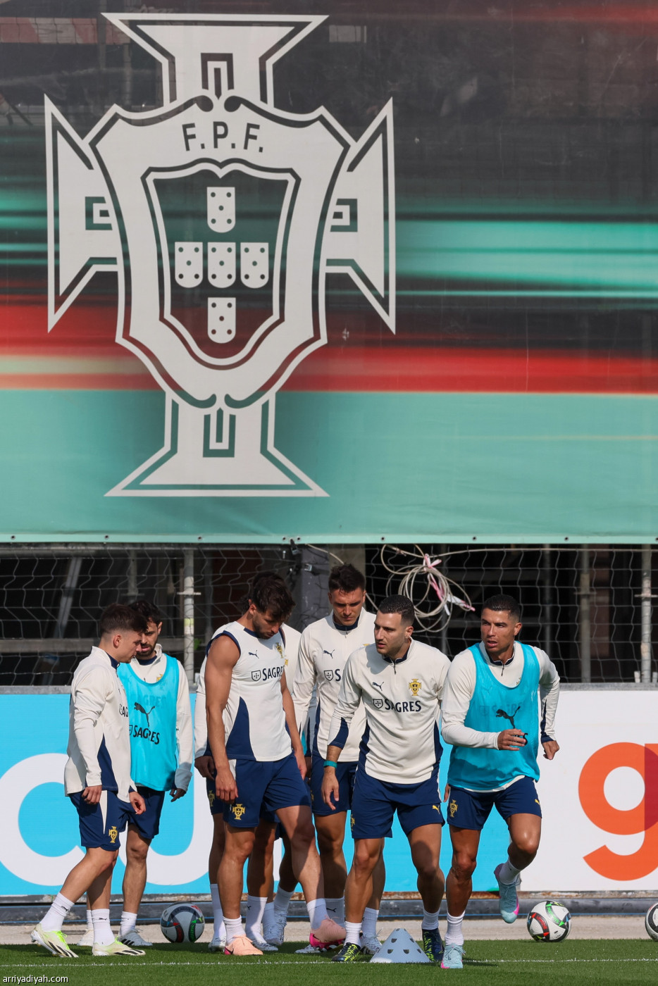 «الدون» يحضر