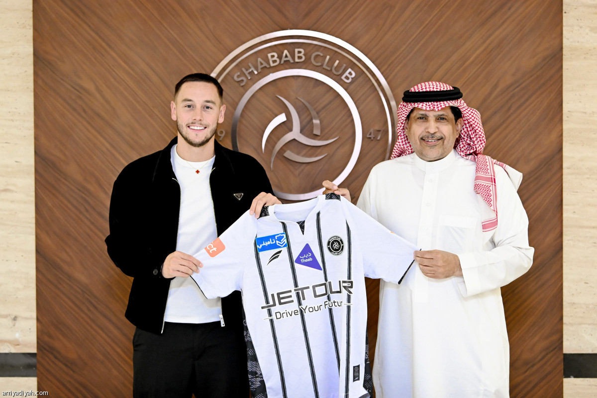 صفقتان شبابيتان