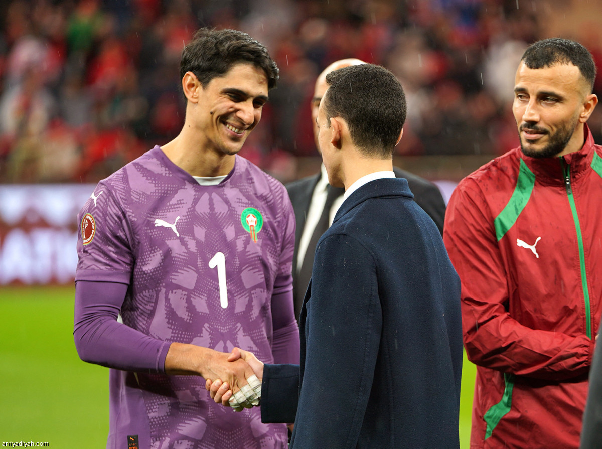 بونو.. يحمي عرين «الأسود»