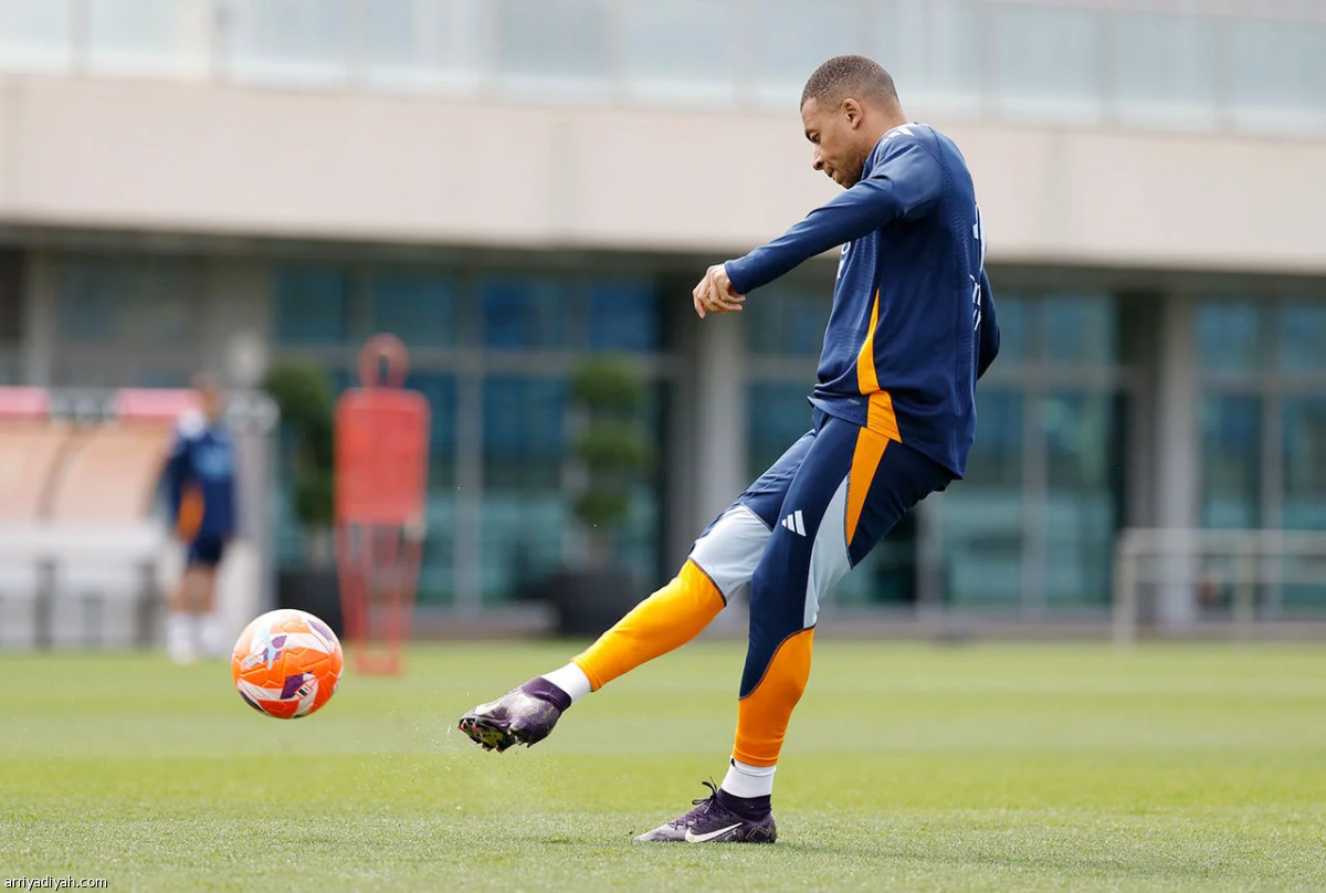 الريال يفرض السيطرة