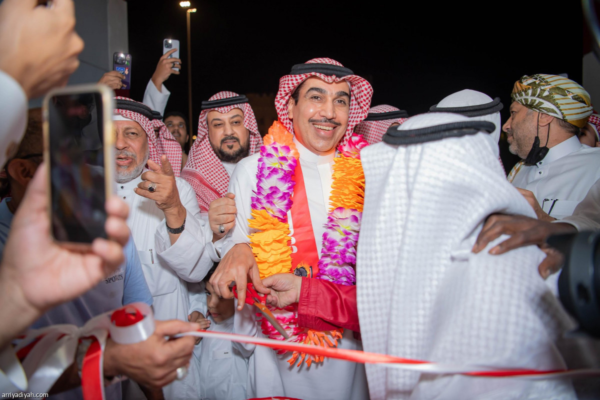 احتفاء بعودة خيمي